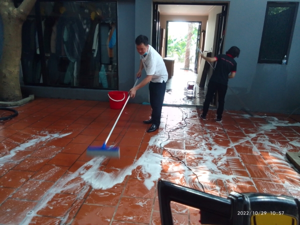 Vệ sinh công nghiệp - Vệ Sinh Công Nghiệp HouseCare Việt Nam - Công ty TNHH Kinh Doanh Dịch Vụ HouseCare Việt Nam